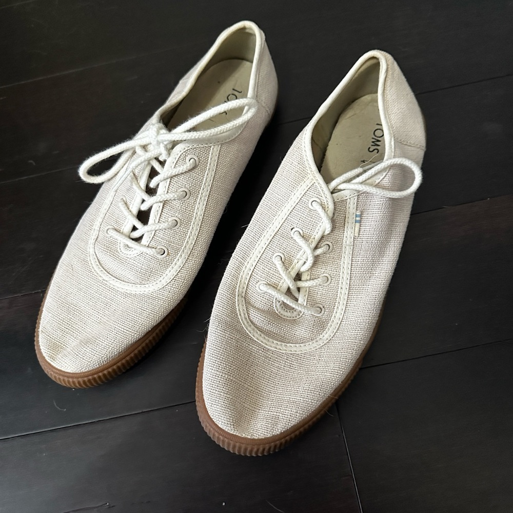 Tom’s sneaker women’s size 9.5